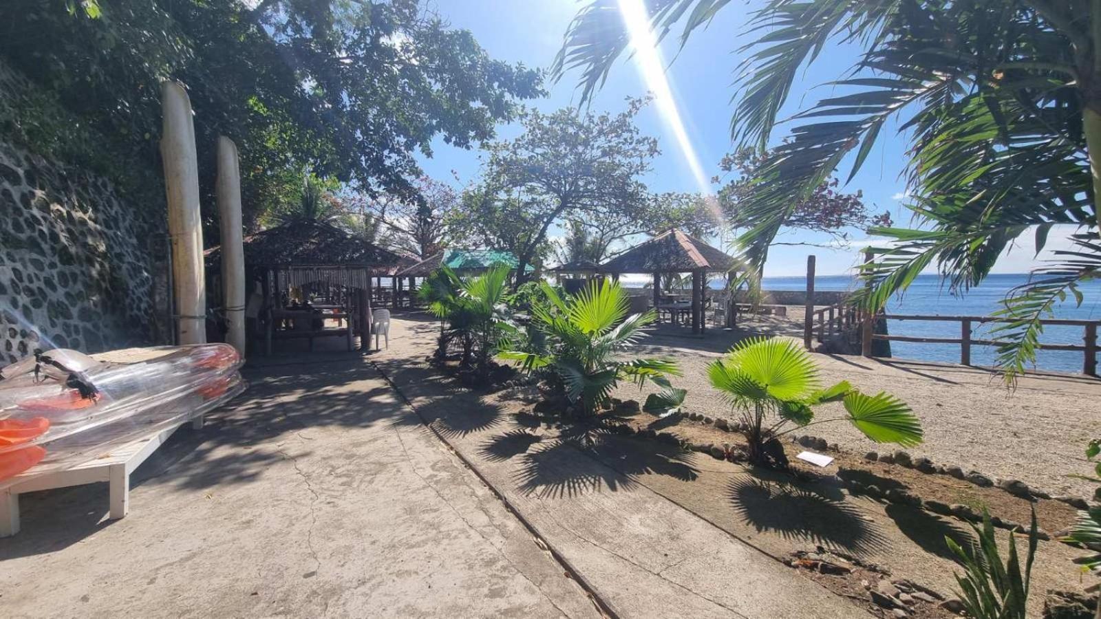 Dive And Trek Resort And Marine Sanctuary Bauan Exterior photo